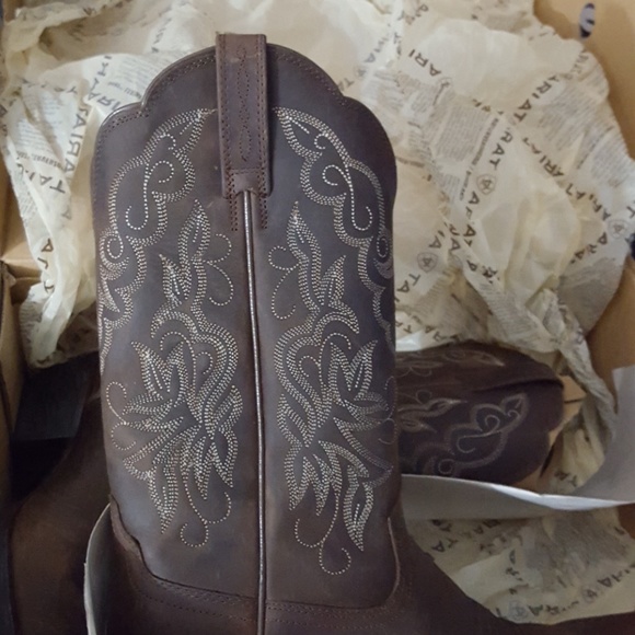 Ariat Boots - Picture 4 of 5